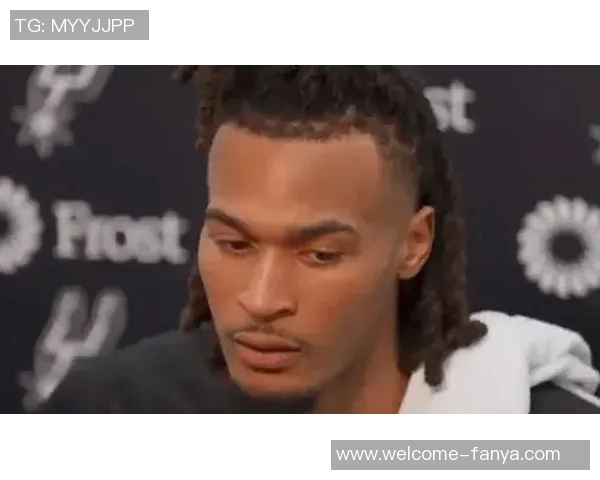 卡斯尔强调提升落位速度以便为文班亚马创造更大空间应对包夹挑战